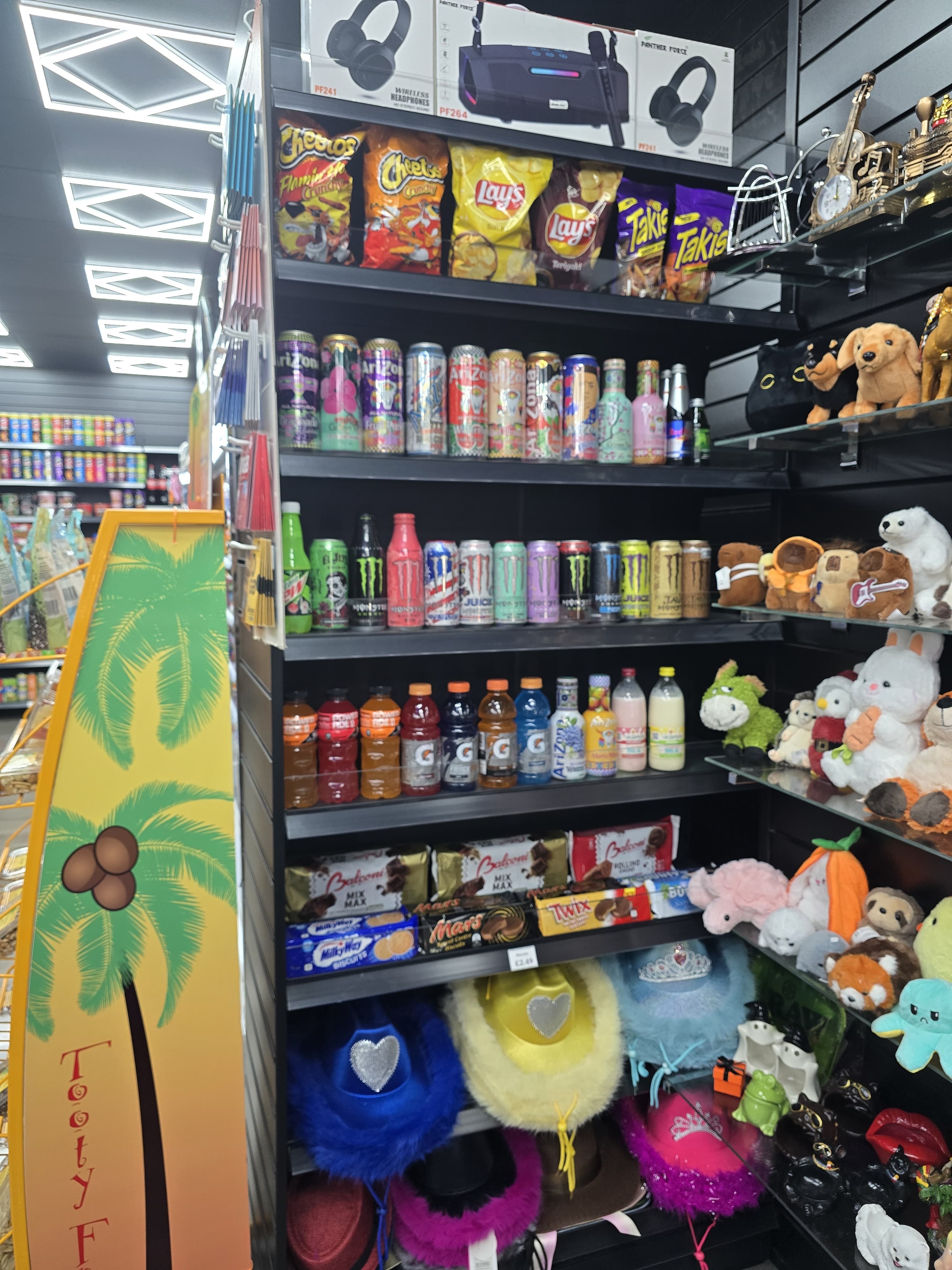 Hull Whitefriargate convenience store photo